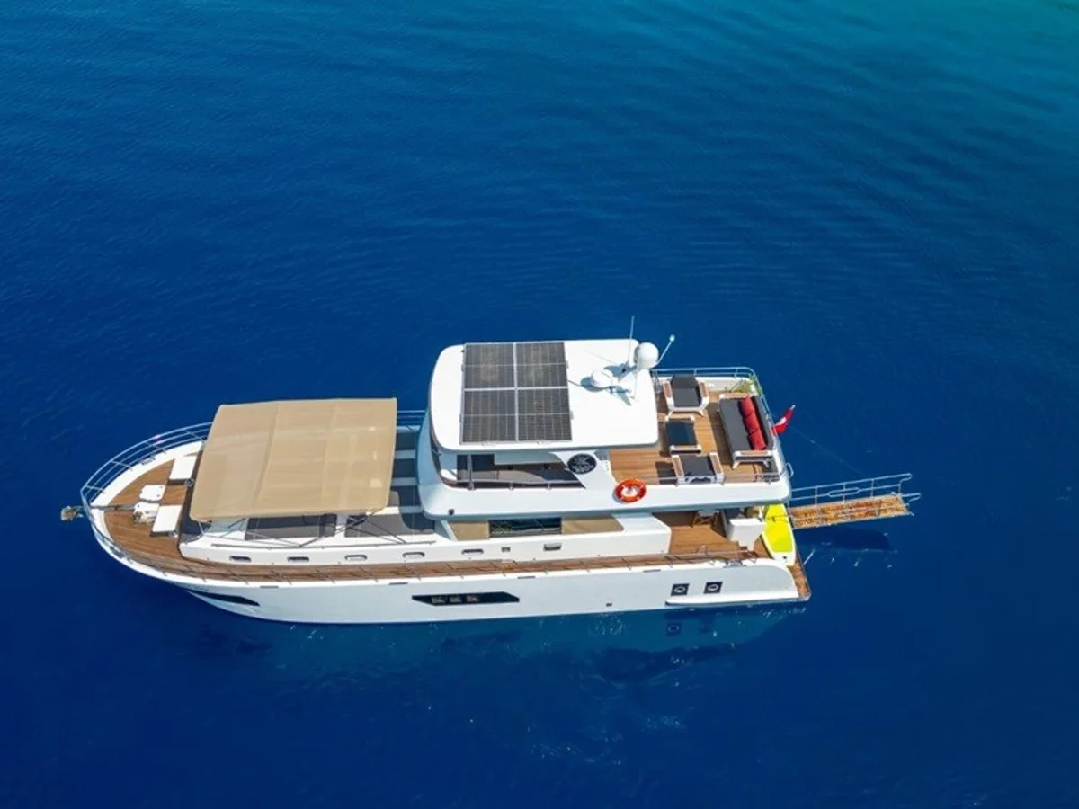 Trawler Kaan Bey