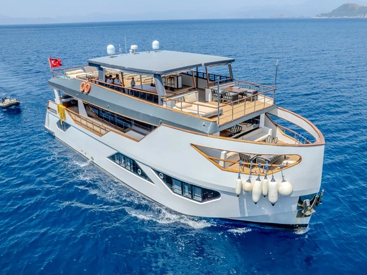 Trawler Nayk 3